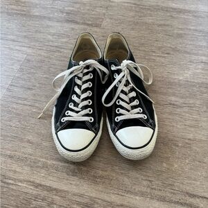 Men’s Converse Canvas Low Top Shoes